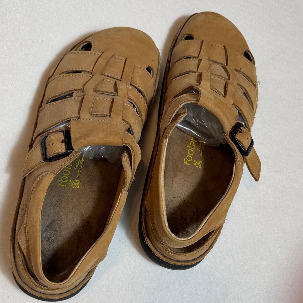 Men’s FOOTPRINTS by BIRKENSTOCK Tan Fisherman Leather Sandal‎ Size 45 US12